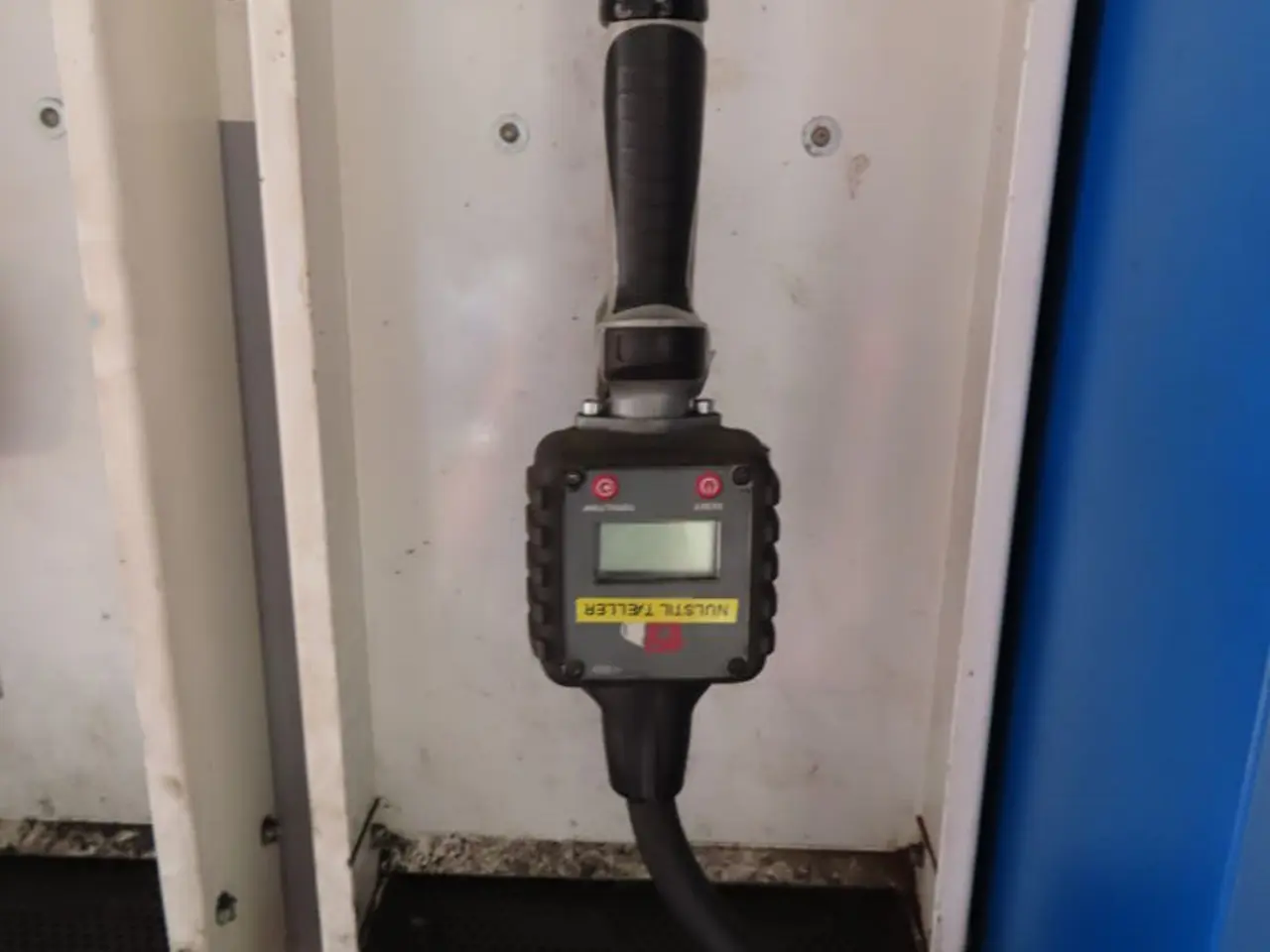Billede 3 - Slangeopruller til olie TOTAL ENERGIE EC6 0W20