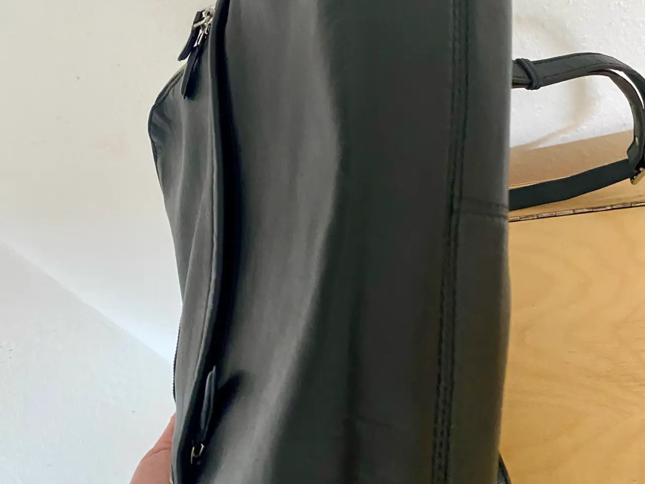 Billede 5 - Belsac rygsæk i sort læder