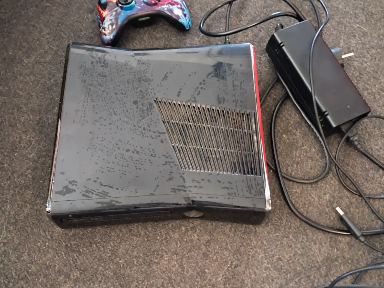 Billede 2 - X box sælges med joystik
