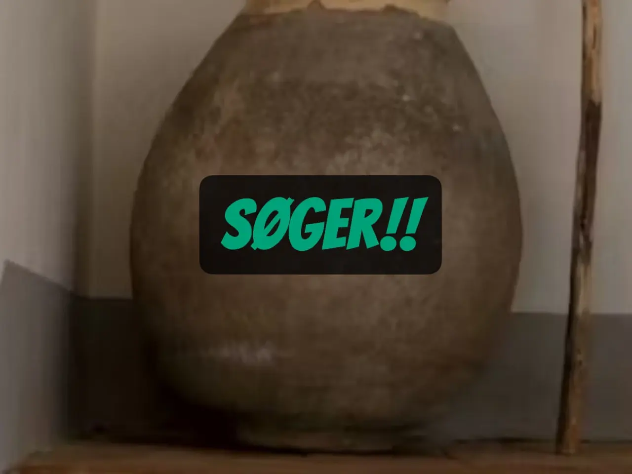 Billede 2 - SØGER den største af Biot krukkerne !