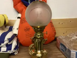 Skibslampe.