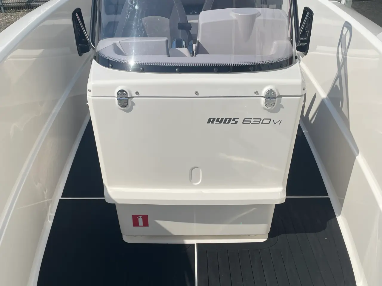 Billede 4 - 630VI Mid-C med F115 Mercury-EFI CT - S-Line udstyret.