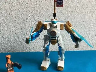 Lego Ninjago nr. 71761, Zane’s Power up Mech EVO