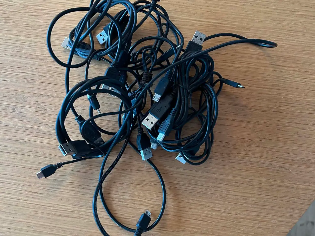 Billede 7 - 13 billige fine telefoner i Viborg - sender gerne