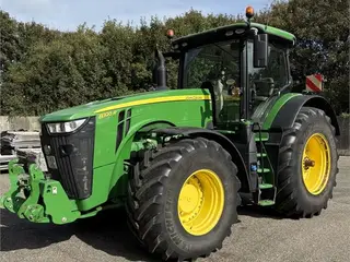 John Deere 8320 R - inkl. tvillingehjul bag / incl. rear Dual wheels