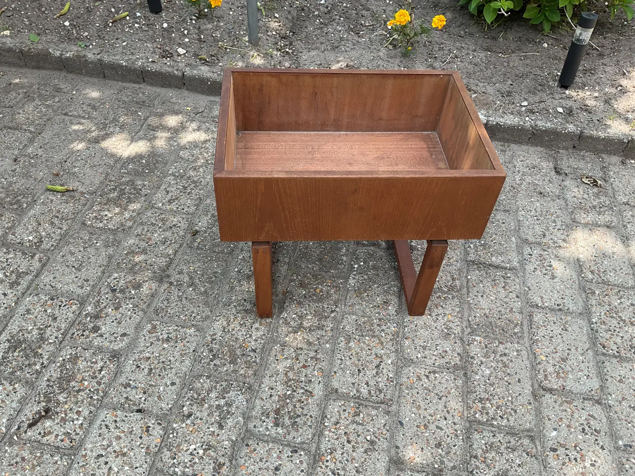 Billede 1 - Retro blomsterkasse i teak med alu-indsats