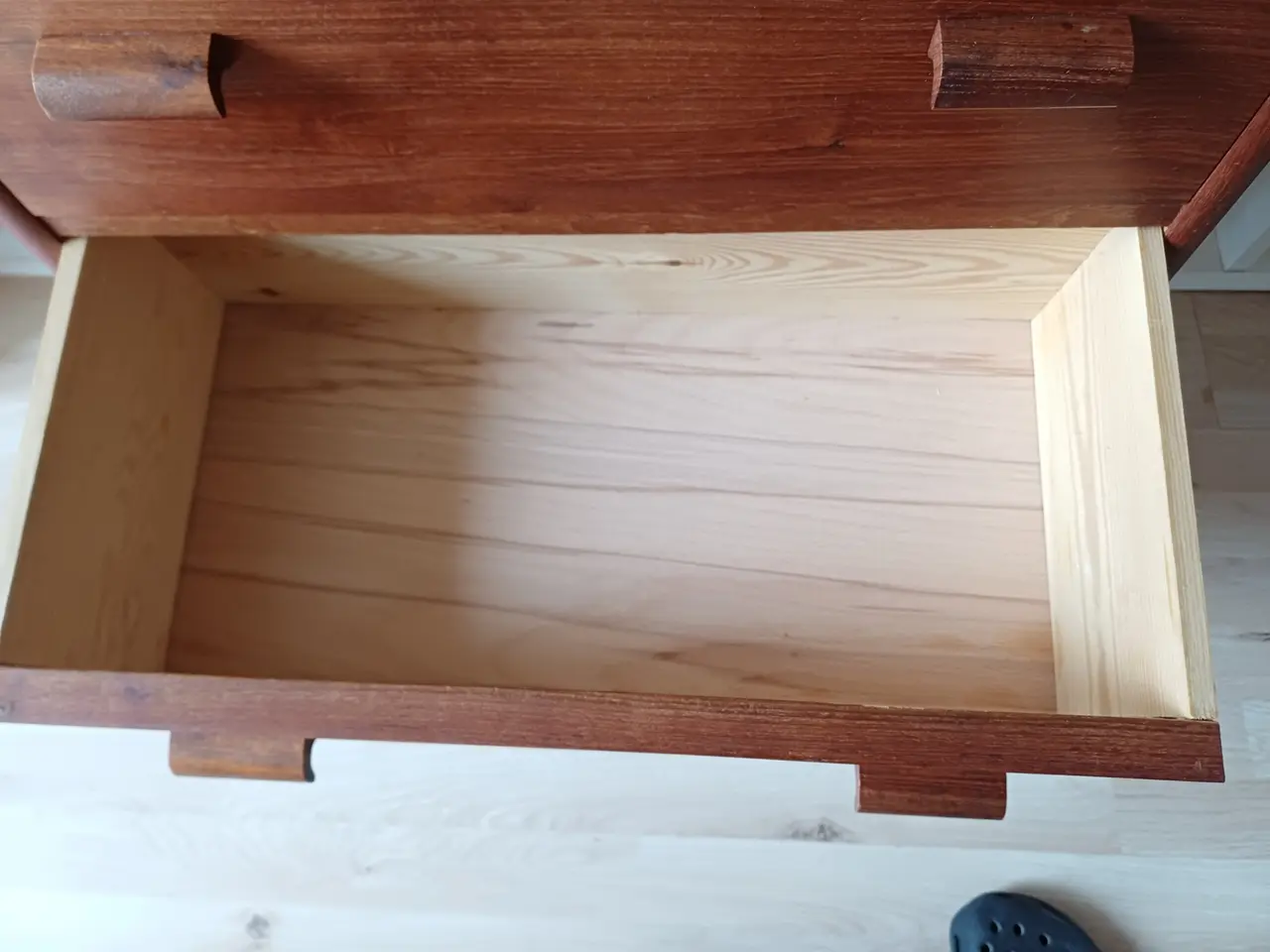 Billede 4 - Teak kommode med 3 skuffer
