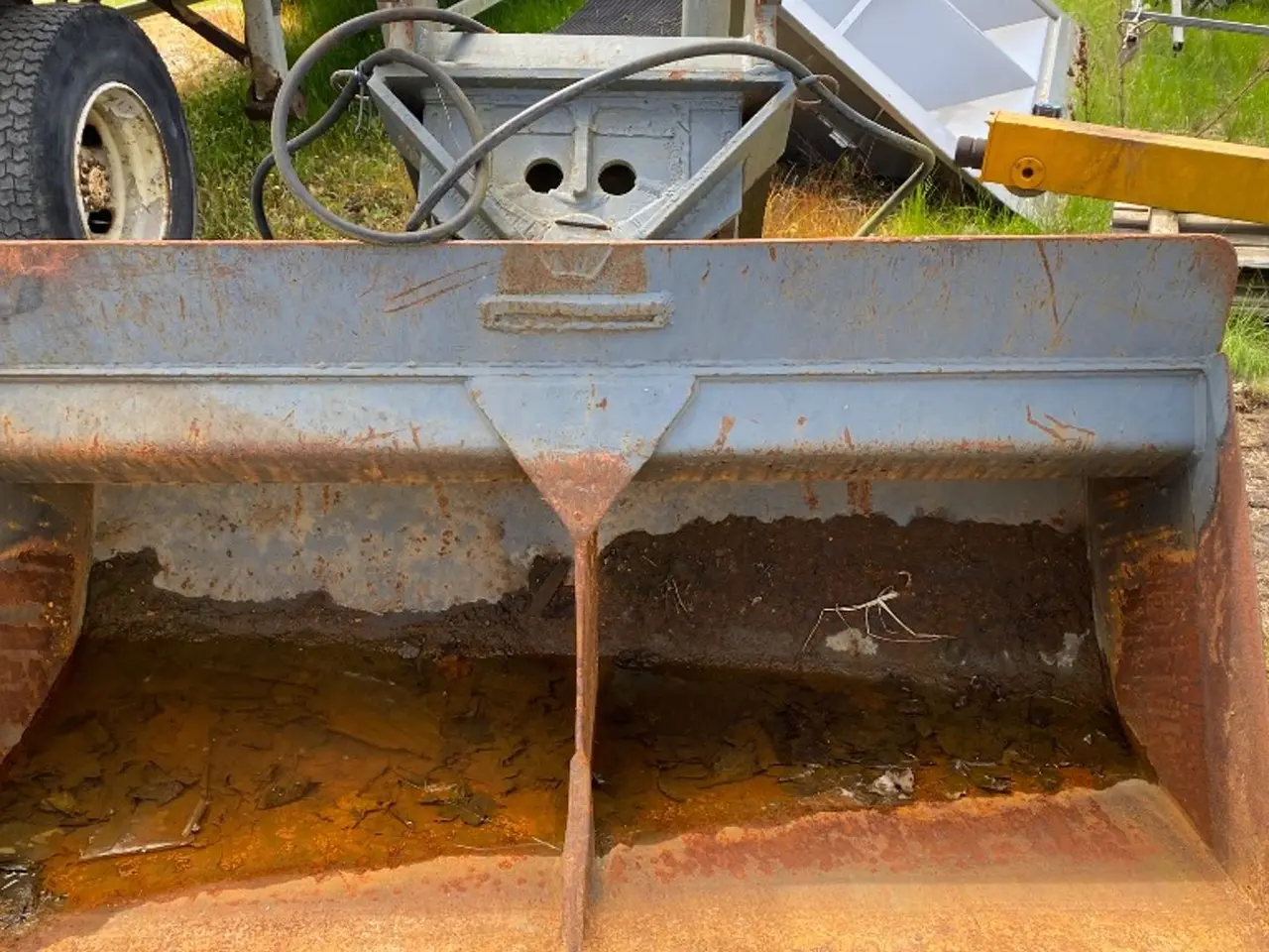 Billede 2 - Hydraulisk tiltbar planerskovl med Volvo S60 fæste 2 Meter