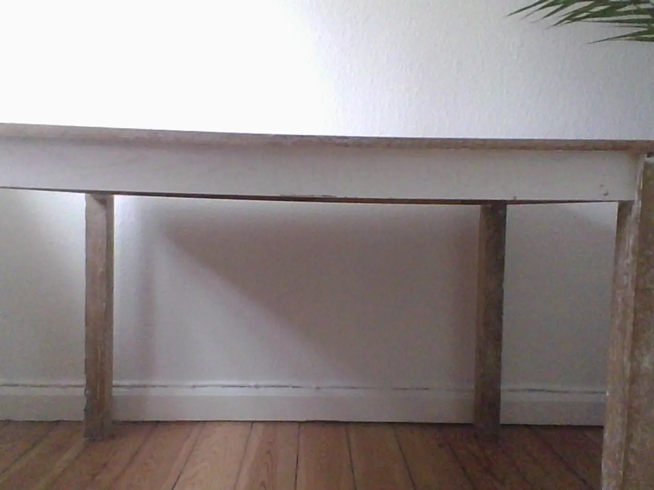 Billede 1 - Spisebord i træ