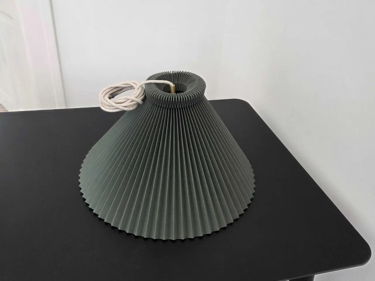 Billede 2 - Le klint lampe, oliven/army grøn
