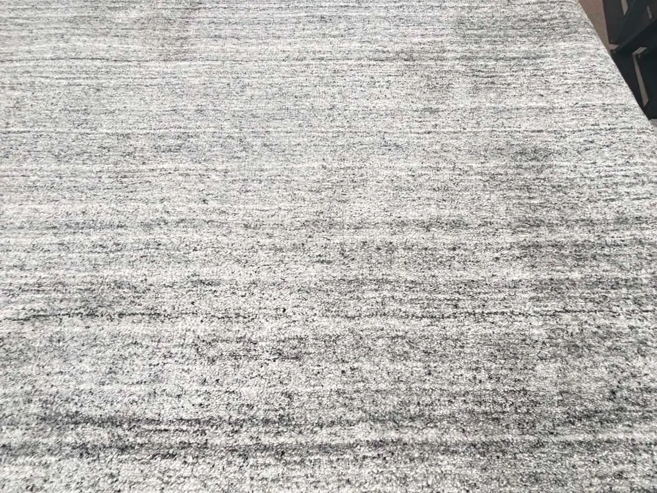 Billede 1 - Indbo Bilbao – Håndvævet uldtæppe 140 × 200 cm