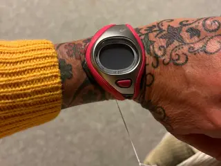 Helt nyt og ubrugt smart Asics ur