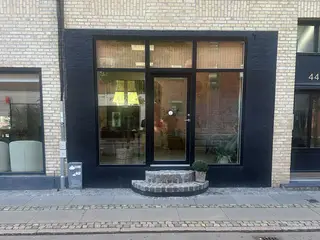 Velbeliggende erhvervslejemål på Kastetvej 44
