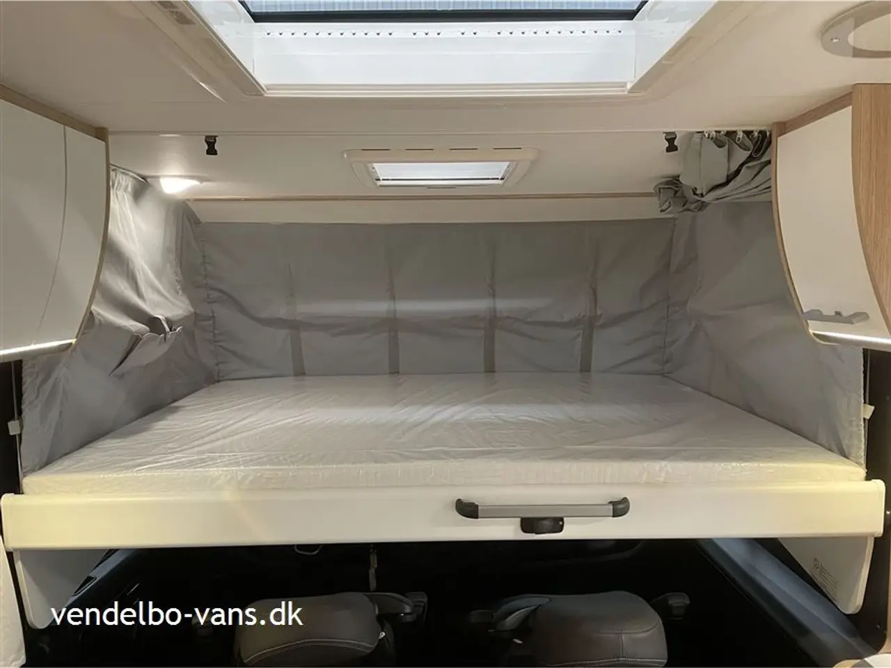 Billede 6 - 2026 - SunLight I 67S Aut.   Enkeltsenge - stor garage - 180 HK automatgear