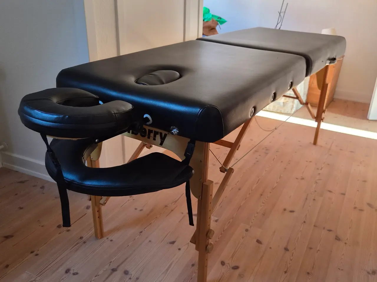 Billede 1 - Massage - / behandler briks