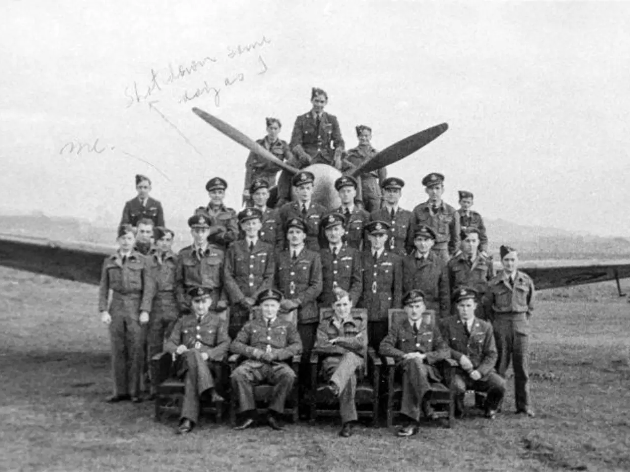 Billede 2 - Dansk spitfirepilot i 2. verdenskrig
