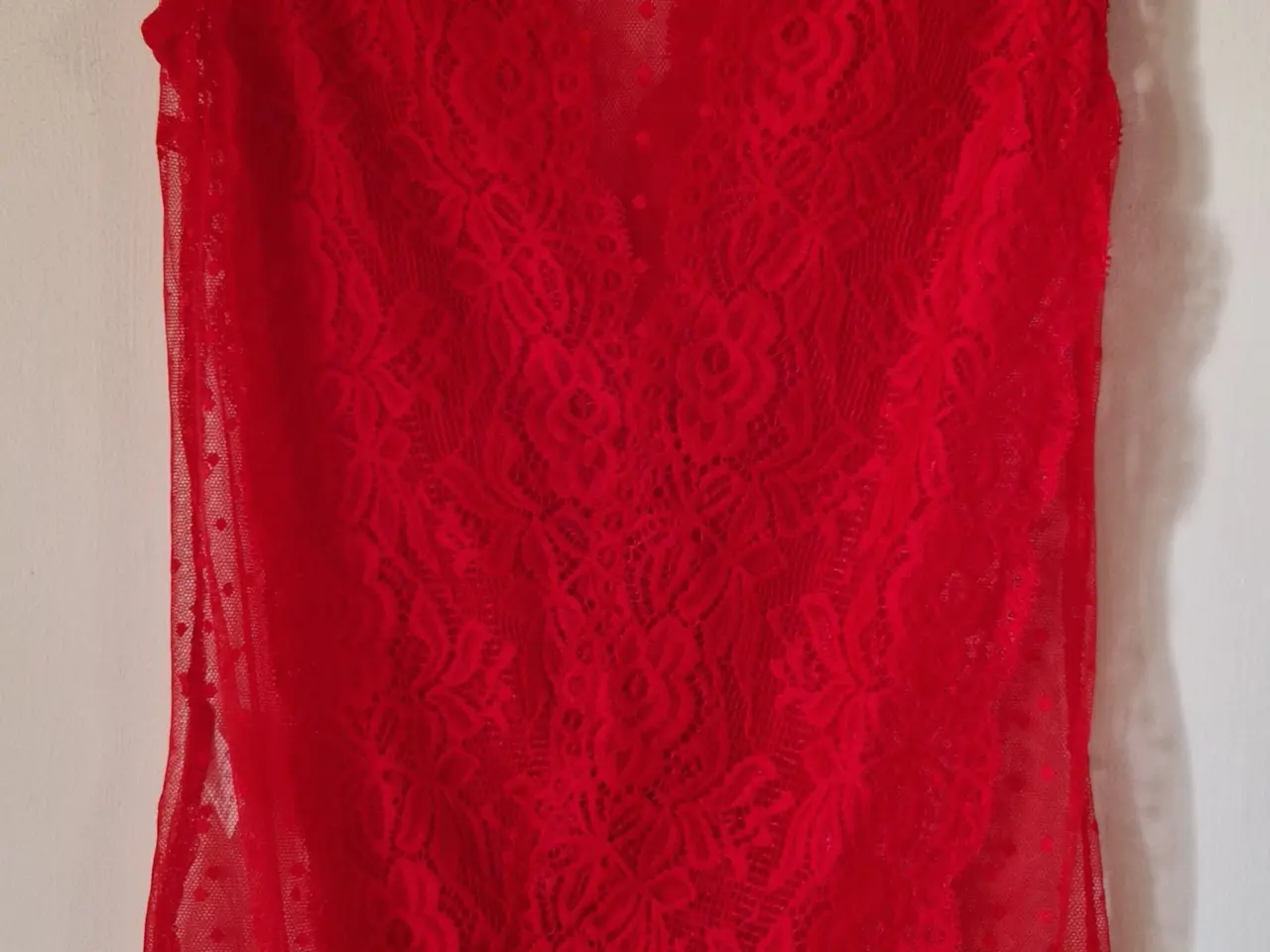 Billede 1 - IN VOGUE PARIS rød bodysuit, størrelse M