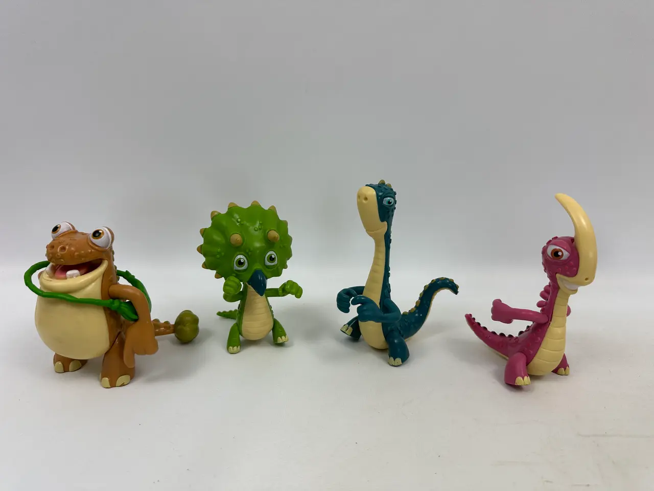 Billede 1 - 4 stk. dinosaurer (Gigantosaurus)