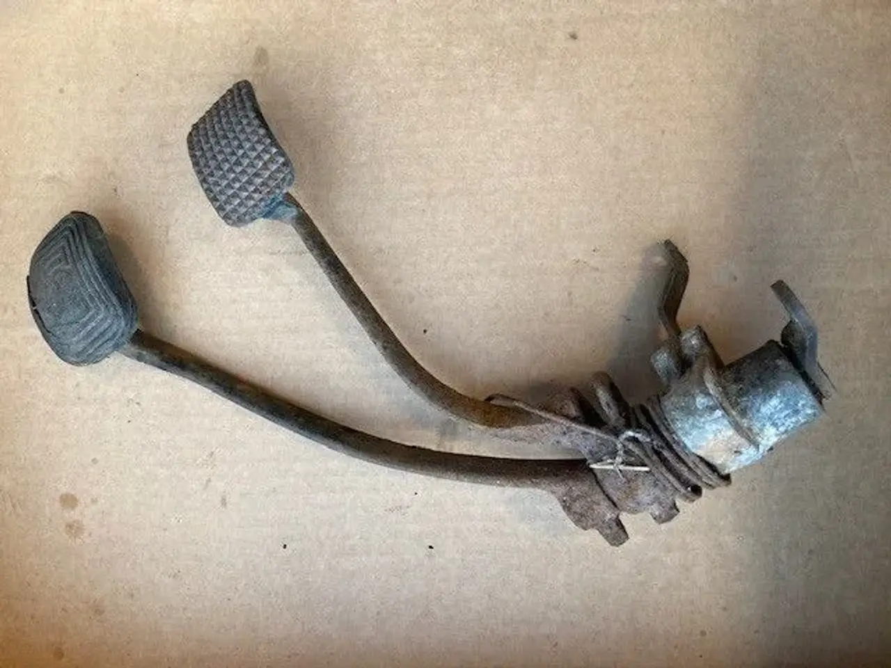 Billede 2 - VW 1200 Pedalsæt
