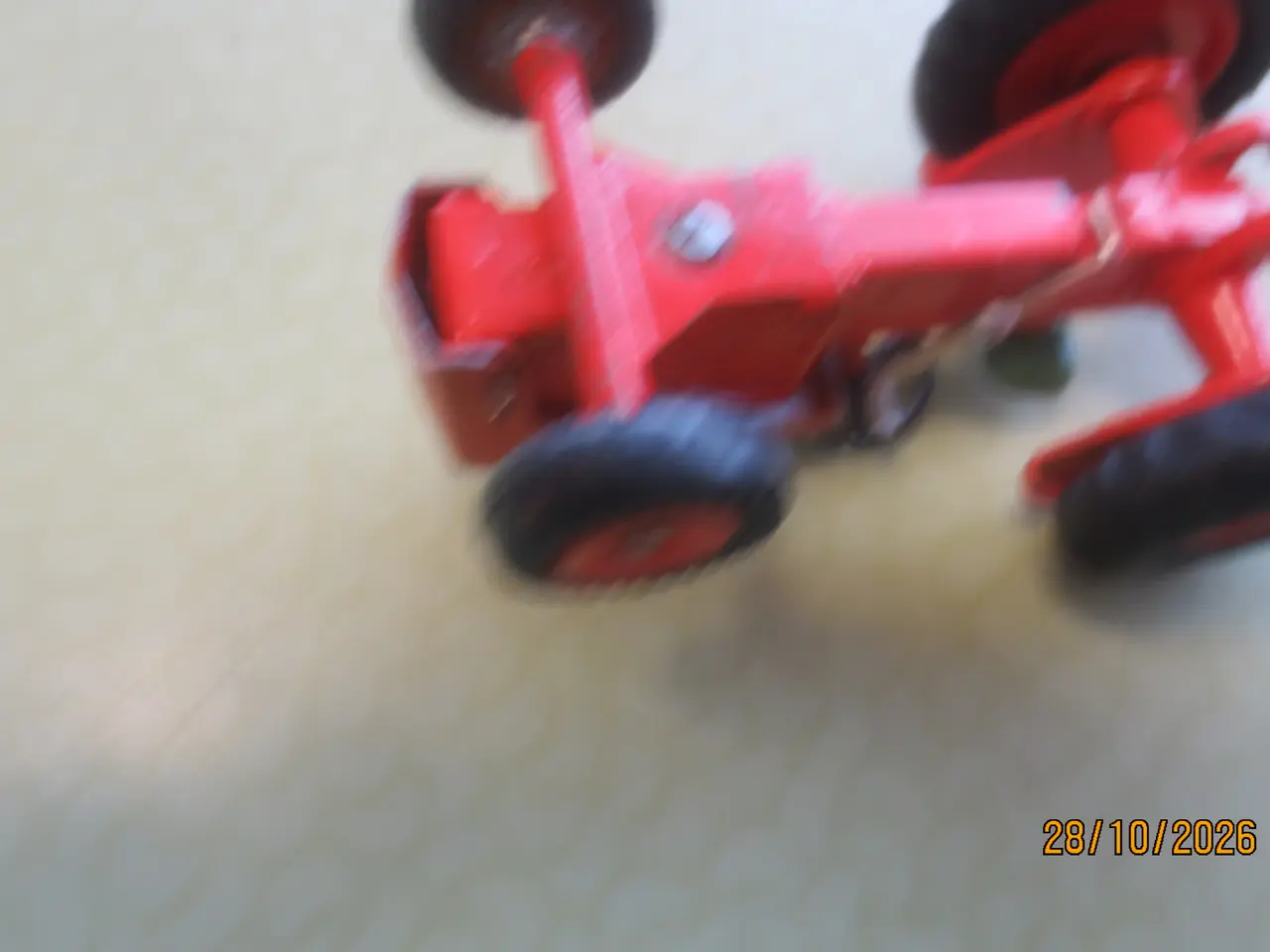 Billede 4 - 1 stk Modeltraktor Tekno Ferguson og plov