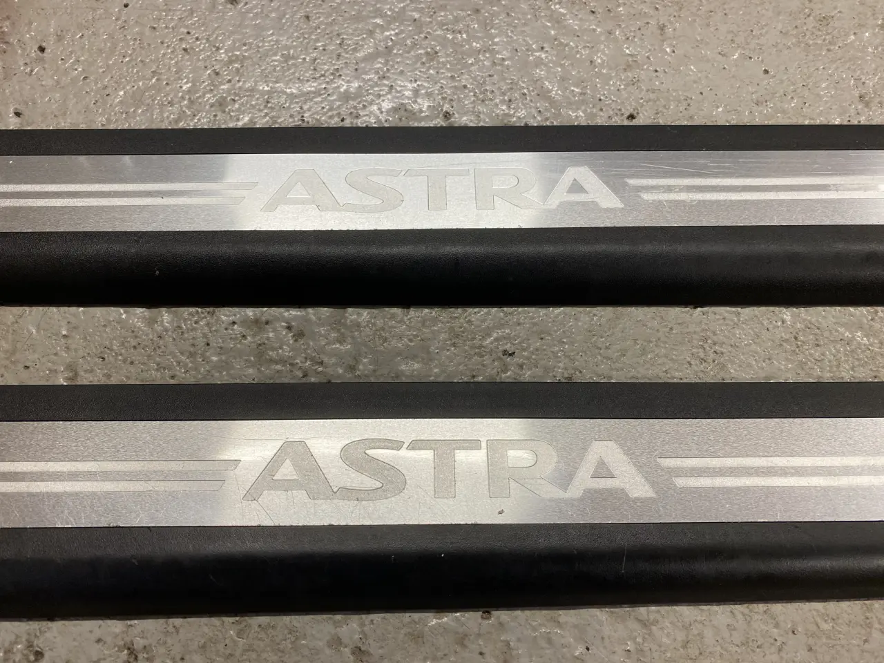 Billede 2 - Opel Astra H GTC Indstigninglister