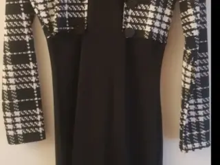 Kjole med fastsyet blazer