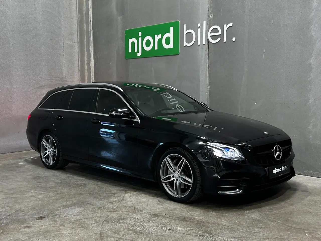 Billede 1 - Mercedes E220 d 2,0 AMG Line stc. aut.