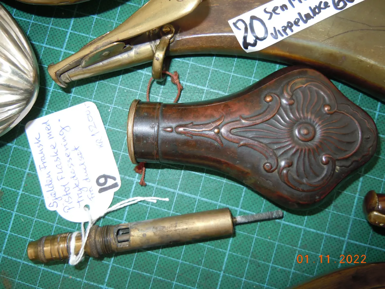 Billede 16 - Krudthorn, krudtflasker og haglposer