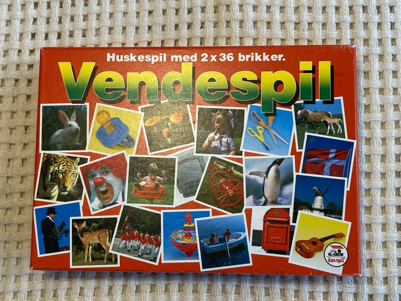 Billede 1 - Vendespil med 2 x 36 brikker
