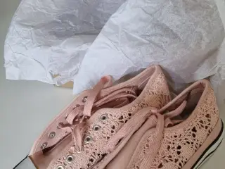 Sneakers (dame) sælges NY