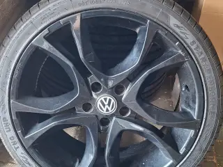 4 x VW 19" Alufælge med nye dæk 5 x 112