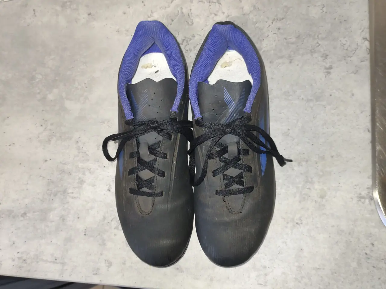 Billede 1 - Udendørs fodboldstøvler Adidas Predator str 40