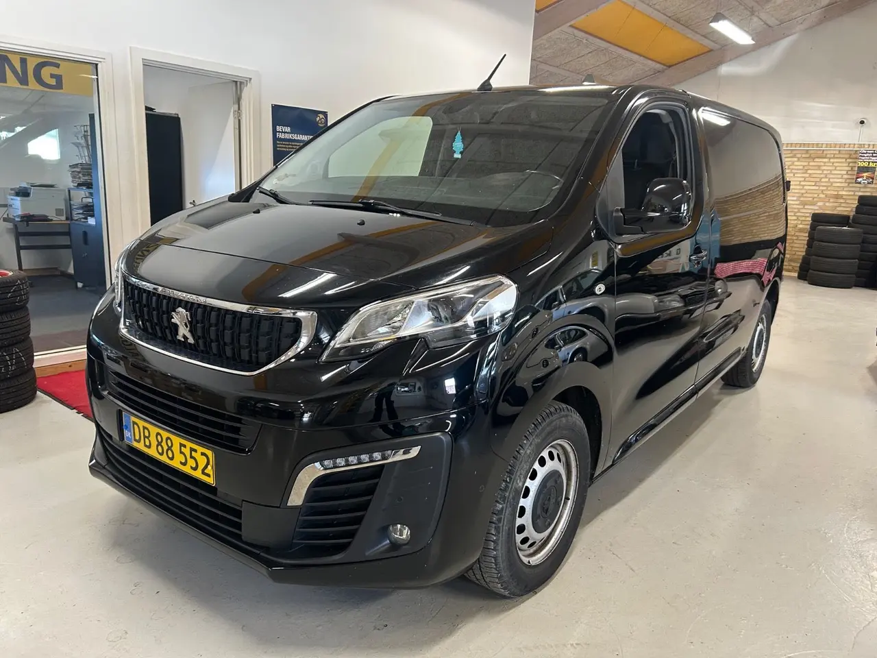 Billede 1 - Peugeot Expert 2,0 BlueHDi 122 L2 Premium Van