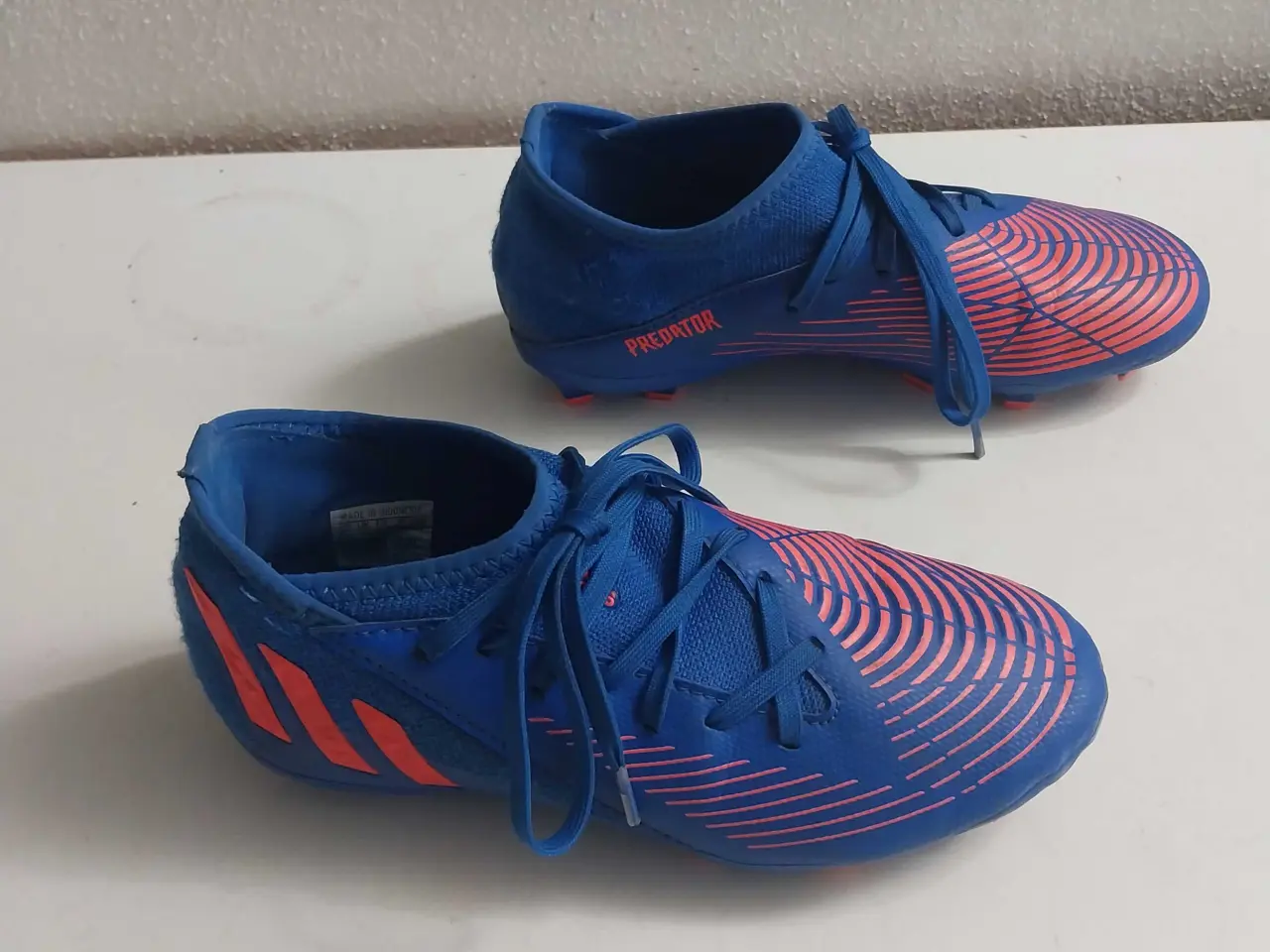 Billede 2 - Adidas fodboldstøvler str. 34