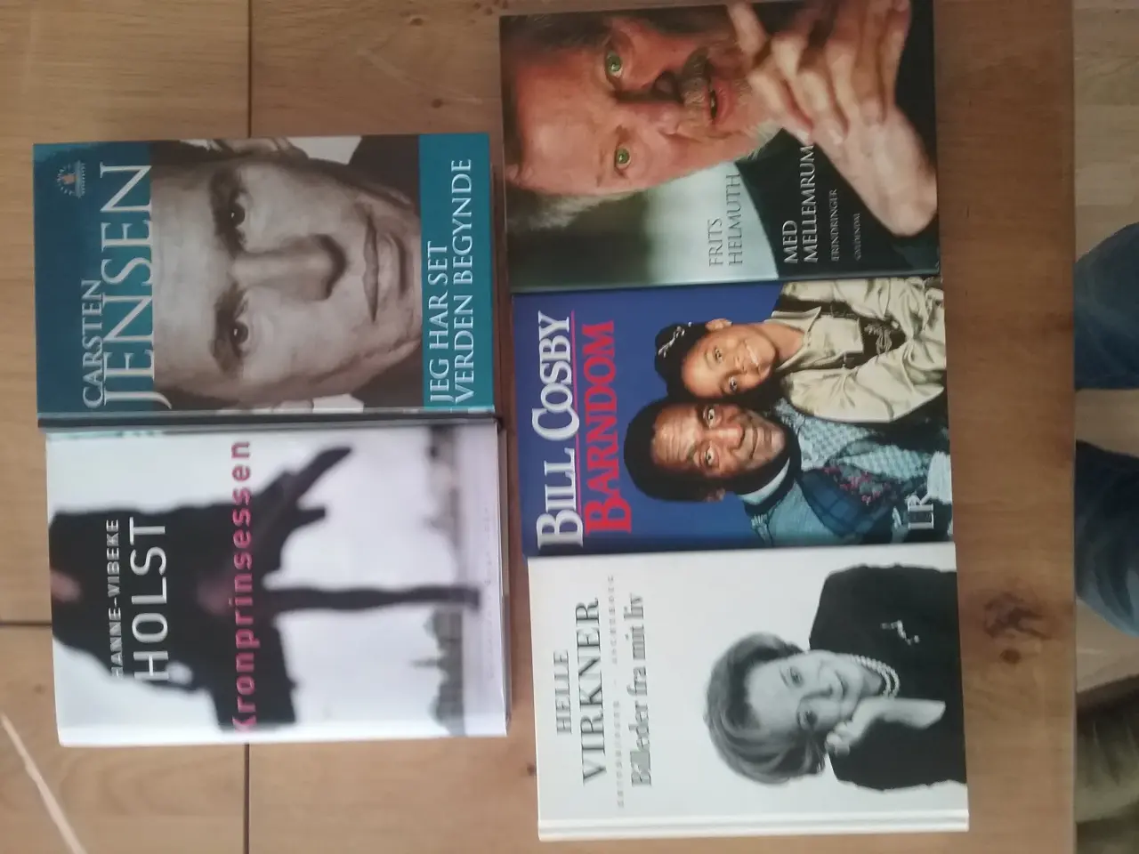 Billede 1 - 5 bøger , 20 kr pr. stk.