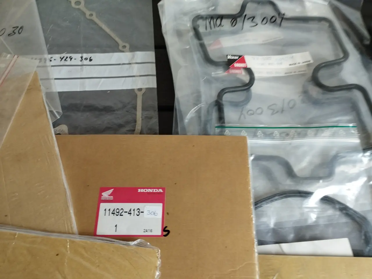 Billede 5 - Nye reservedele m.v. Honda M.C kasse (7) ( Se %) 