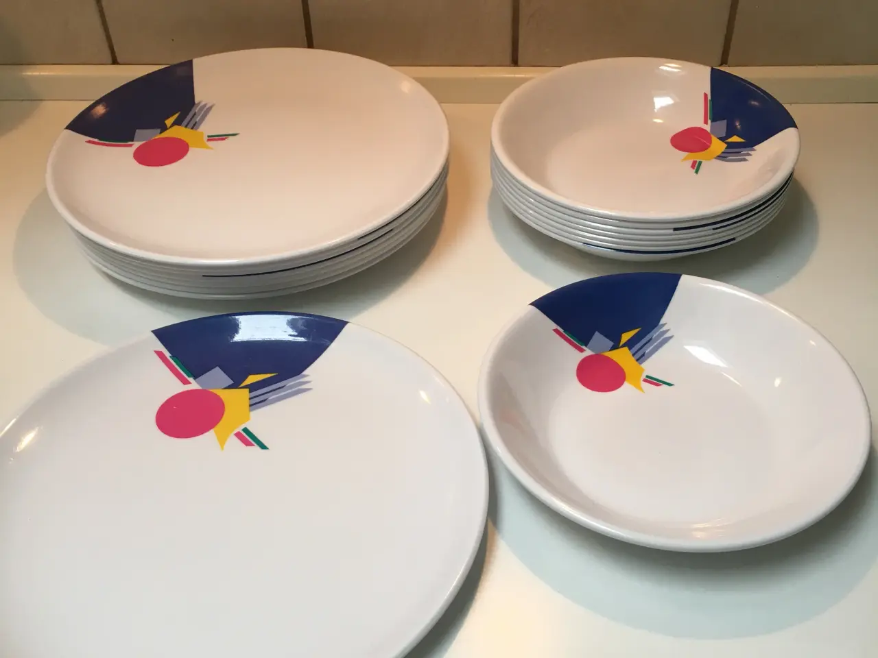 Billede 1 - 16 stk. Melamin tallerkner
