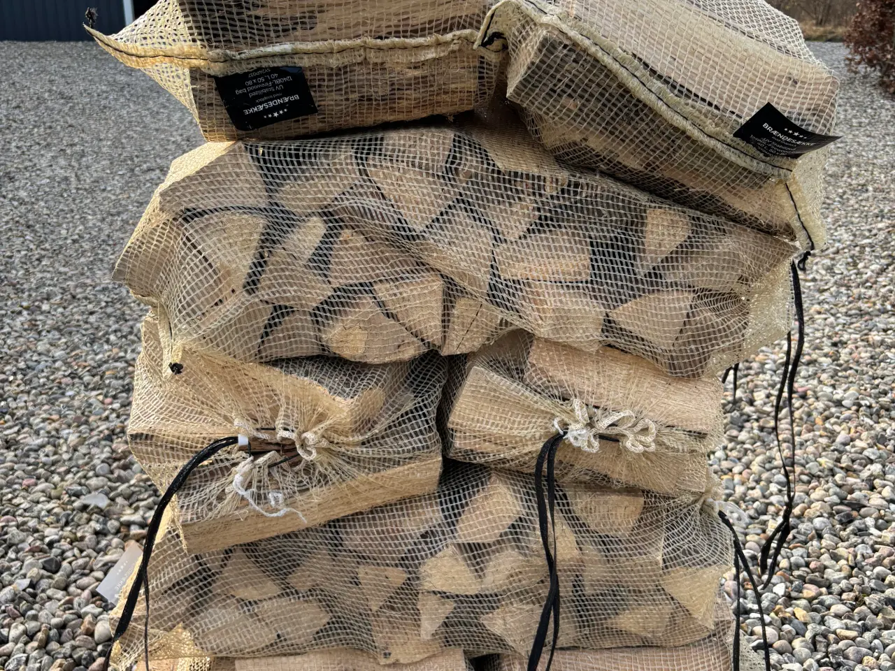 Billede 1 - Knastørt bøgebrænde i 40 liter sæk