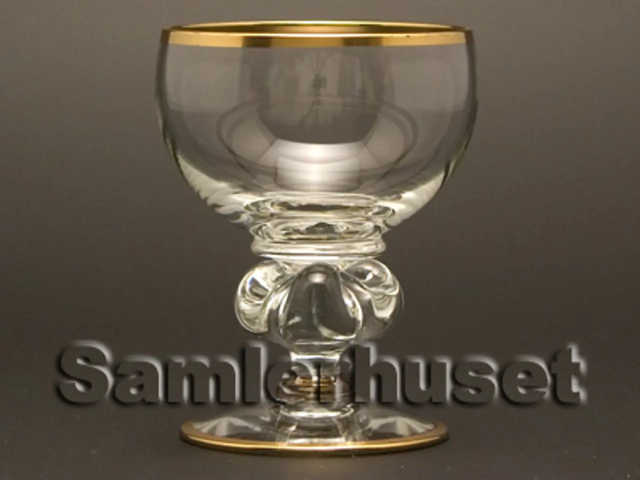 Billede 1 - Gisselfeld m. guldkant Likørglas, lille. H:74 mm.
