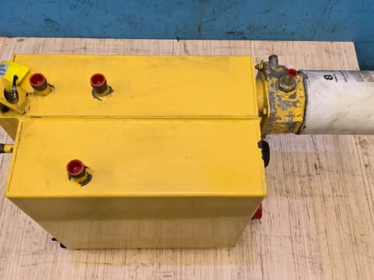 Billede 3 - New Holland TX68 Hydrauliktank 84000629