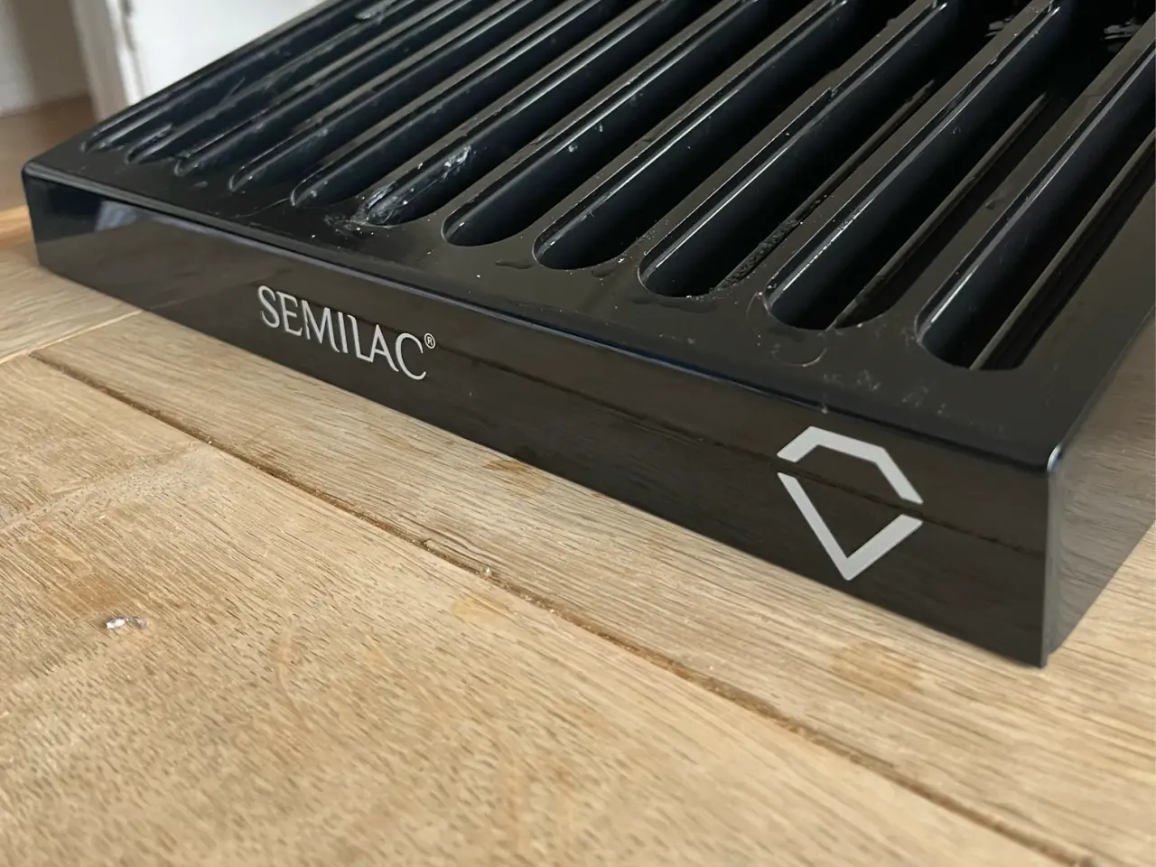 Billede 1 - Semilac lak holder