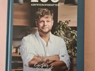 Bøger som nye røg og dyrefri 125 kr pr stk plus po