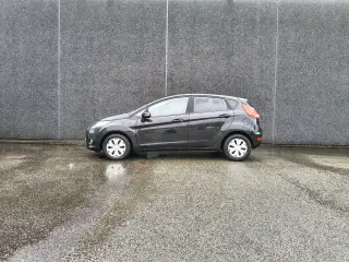 Ford Fiesta 1,6 TDCi Titanium 95HK 5d