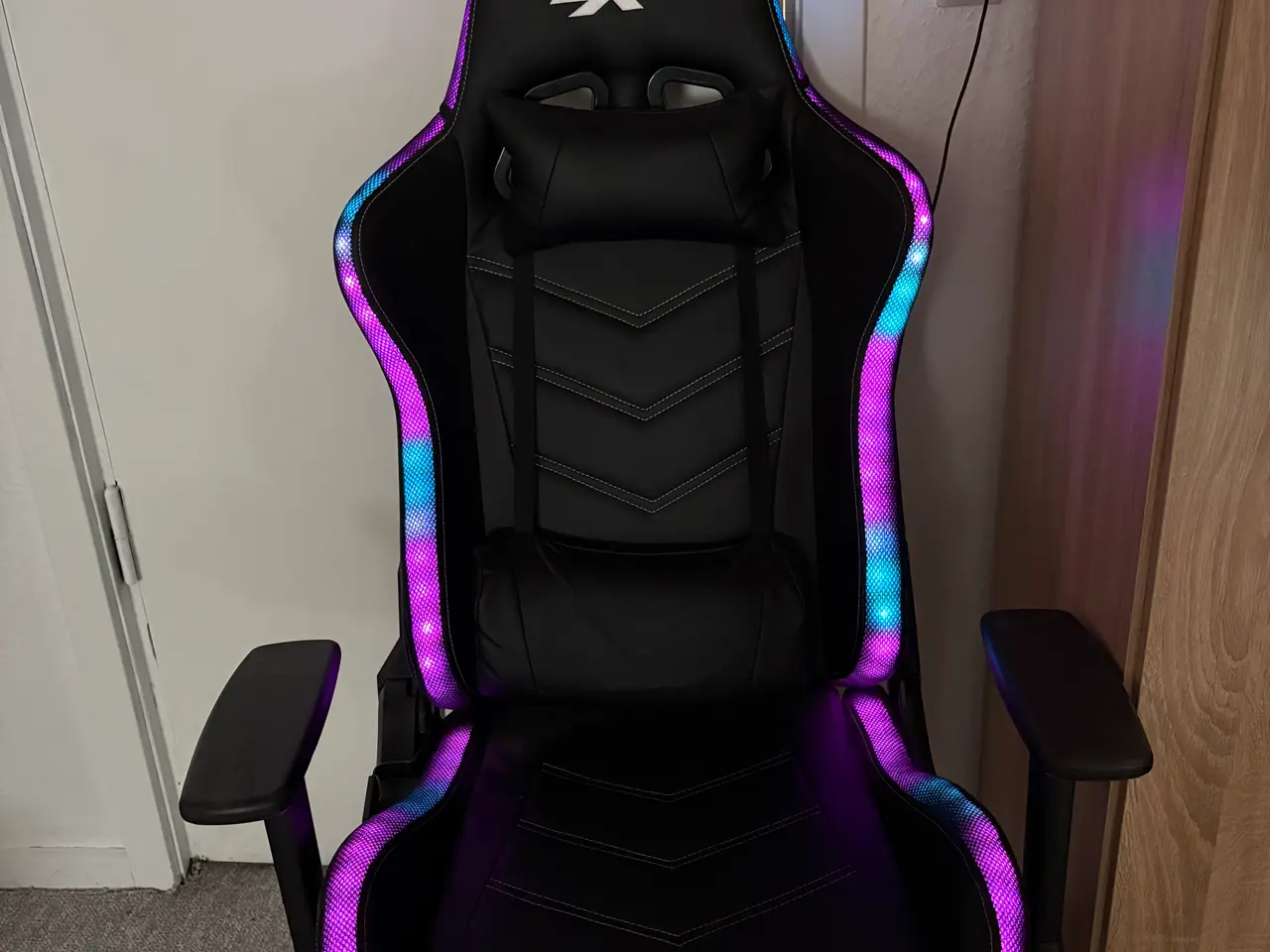 Billede 2 - Fed EXO RGB Major Gamingstol – med indbygget LED-l