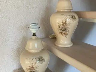 2 bordlamper fajance,fra Pilar Design A/S Gressvik