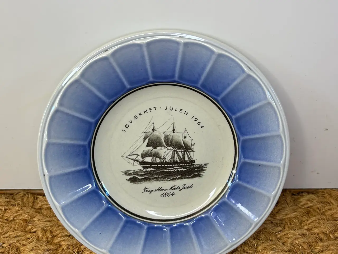 Billede 1 - Royal Copenhagen Søværnets Juleplatte 1964