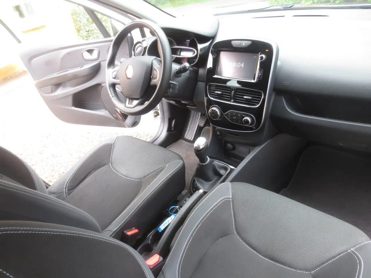Billede 19 - Pæn Renault Ny Clio 1.5 CD St,car. År 18.