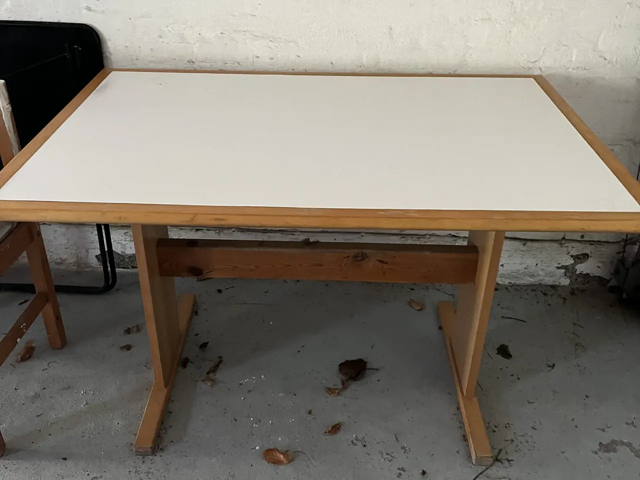 Billede 3 - Spisebord i hvid