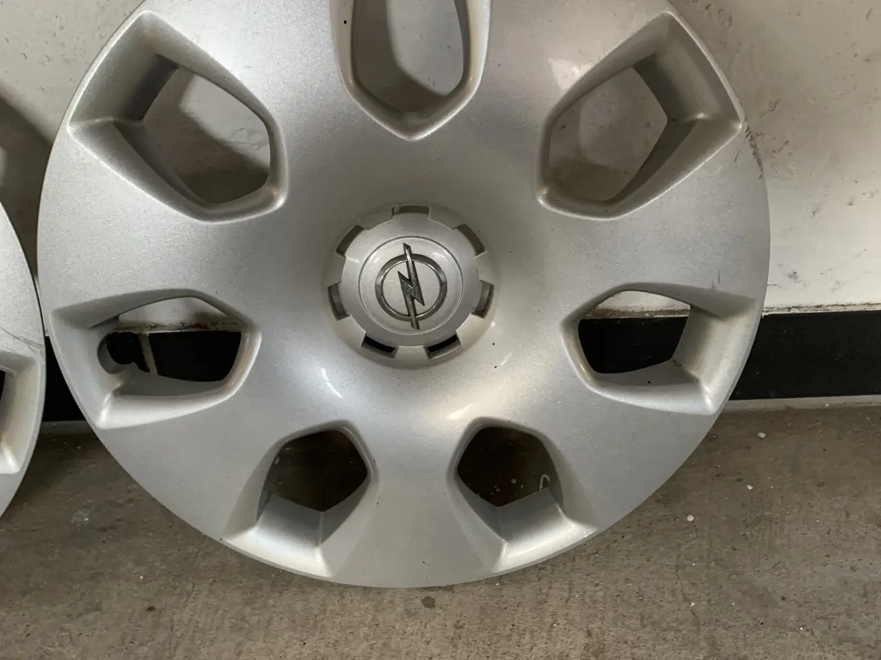 Billede 2 - Opel sølv hjulkapsler sæt 