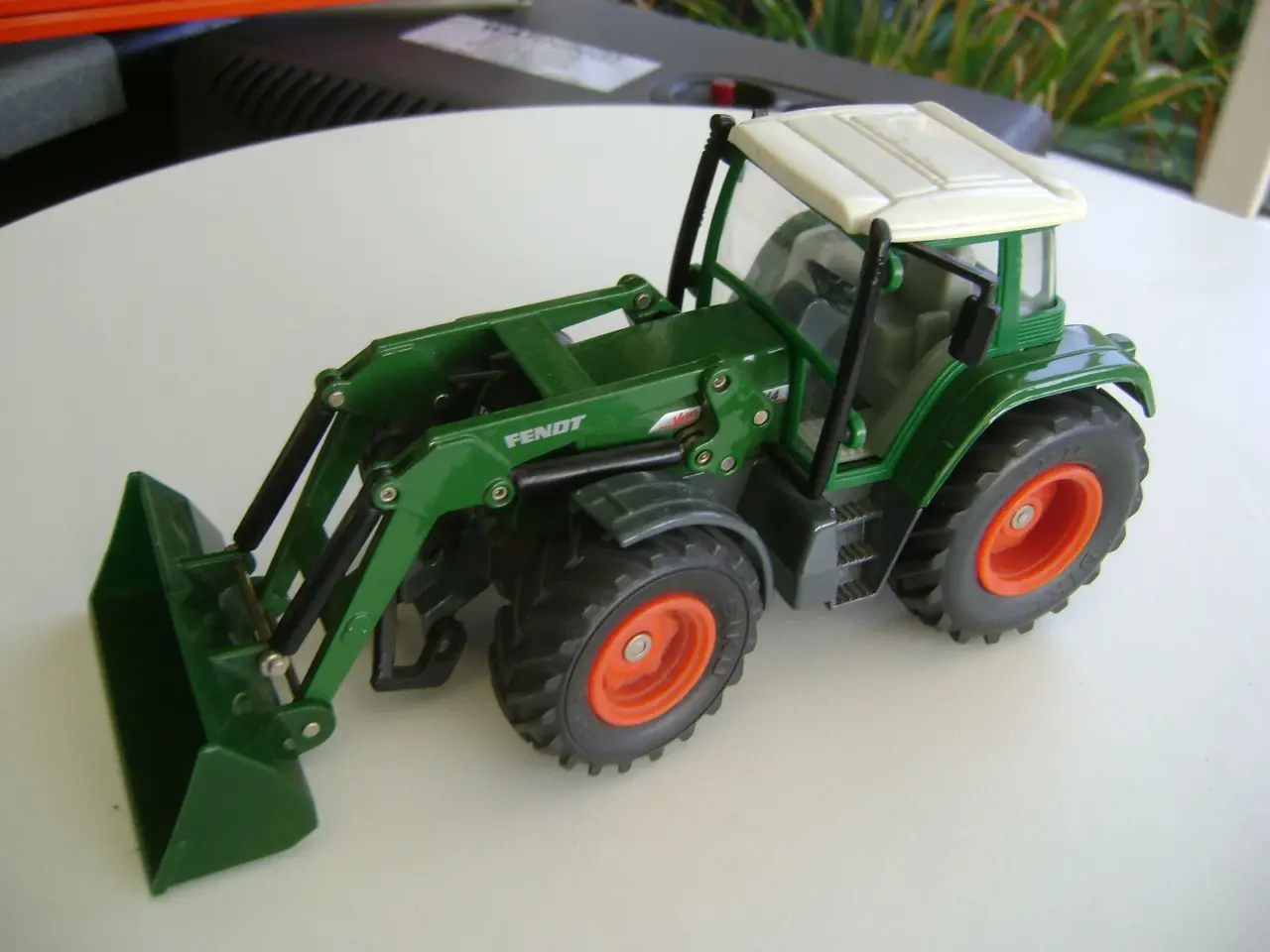 Billede 4 - Fendt Vario 714 med Frontlæsser 